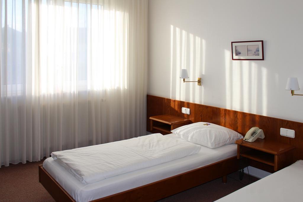 Hotel La Taverna روزباخ فور دير هُوِّه المظهر الخارجي الصورة